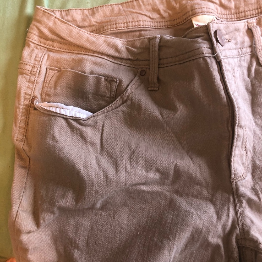 Faded Glory 16W tan Capri pants womans - Picture 2 of 6
